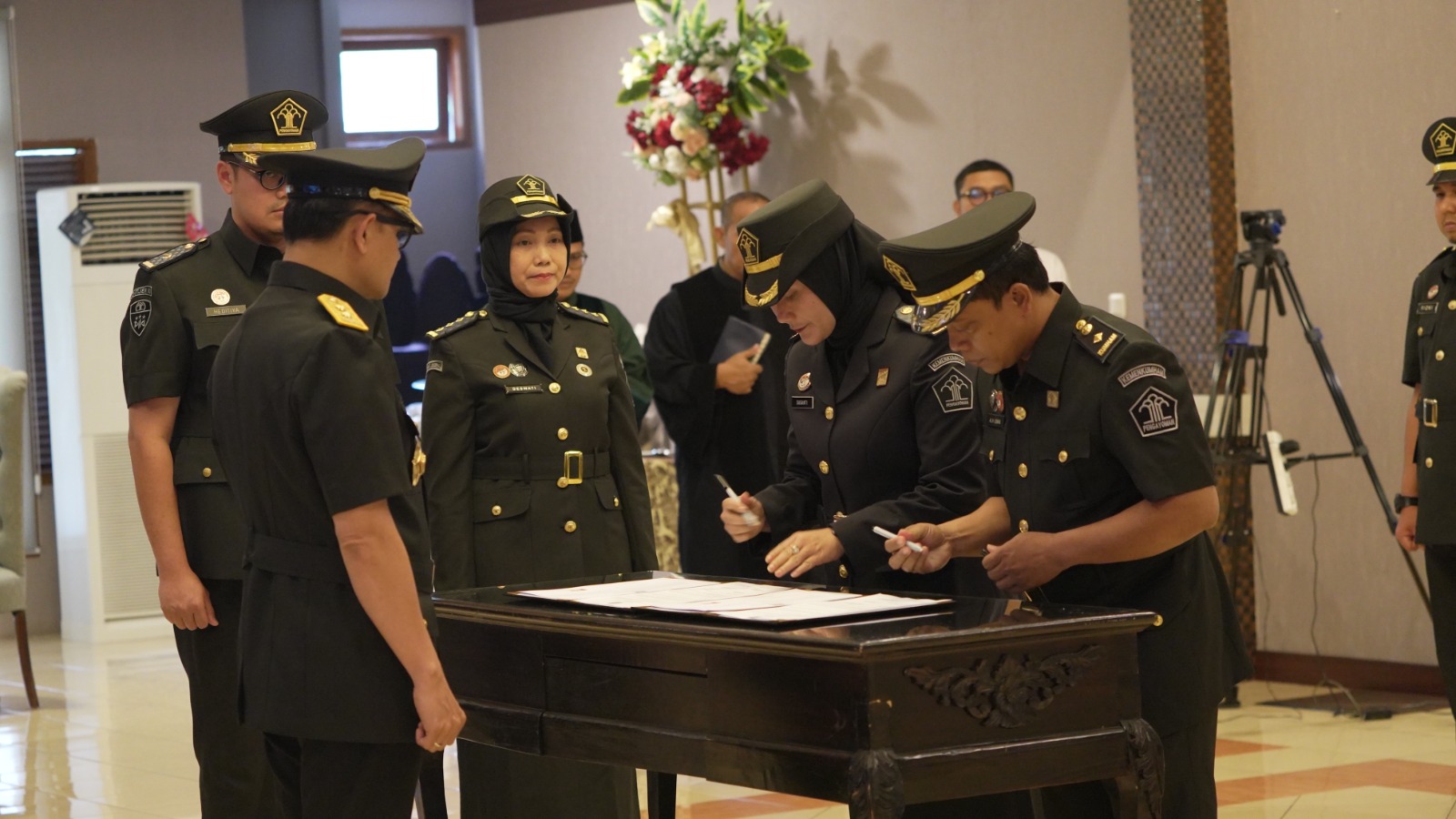 WhatsApp Image 2025 12 10 at 16.59.40