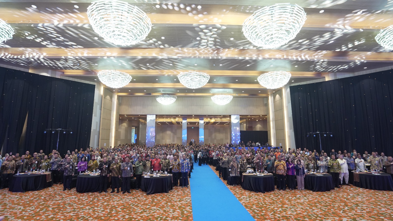 WhatsApp Image 2025 12 18 at 19.21.36