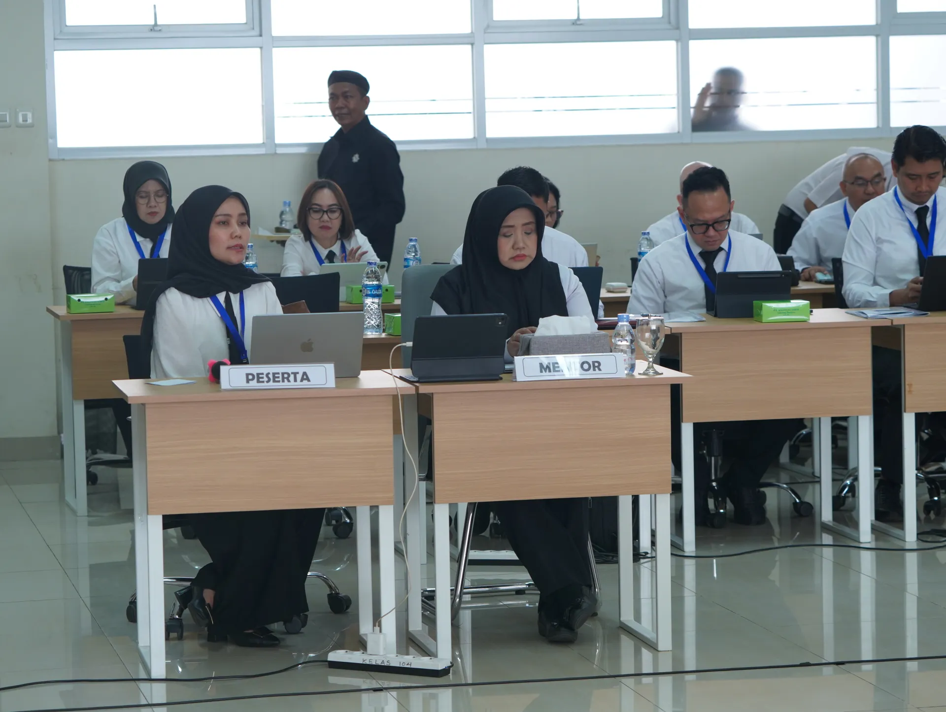 Pelatihan Kepemimpinan Administrator Angkatan 76