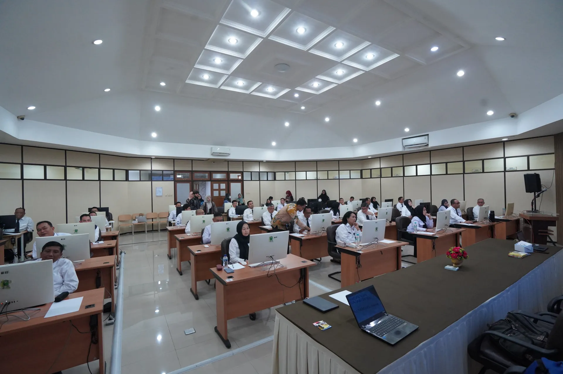 Penilaian Kompetensi Manajerial dan Sosial Kultural dengan Mekanisme PNBP