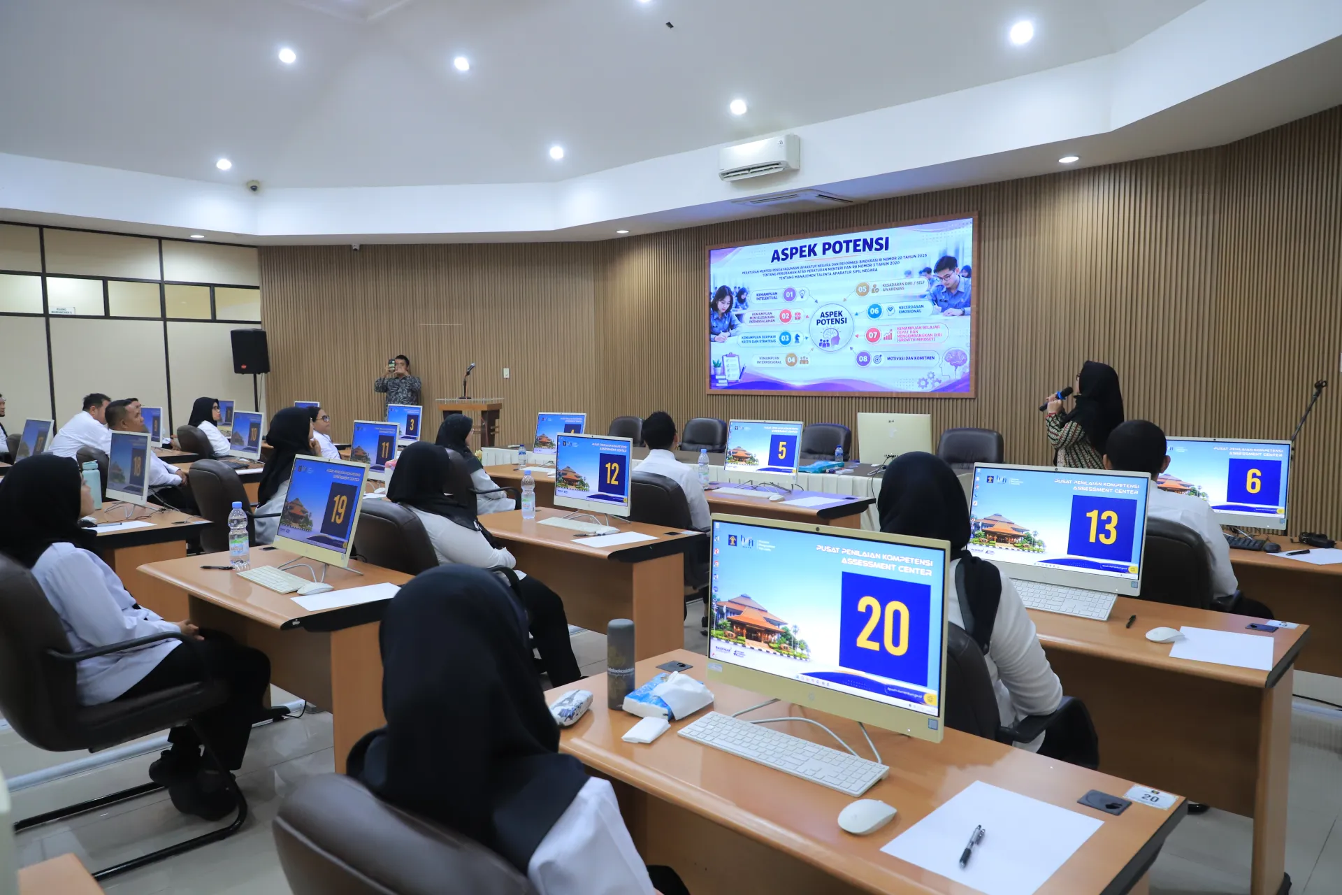 Penilaian Kompetensi dalam rangka pengisian jabatan KEMENKUM dan kementerian/lembaga lain