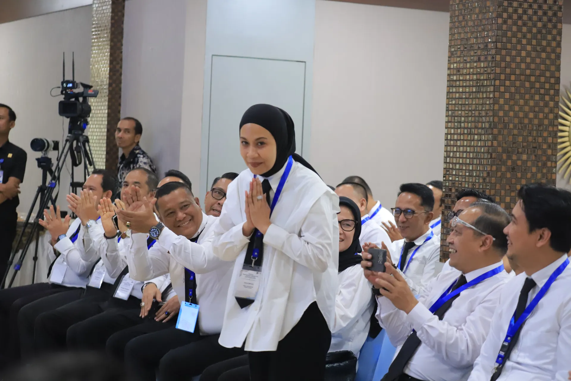 Pelatihan Kepemimpinan Administrator Angkatan 76
