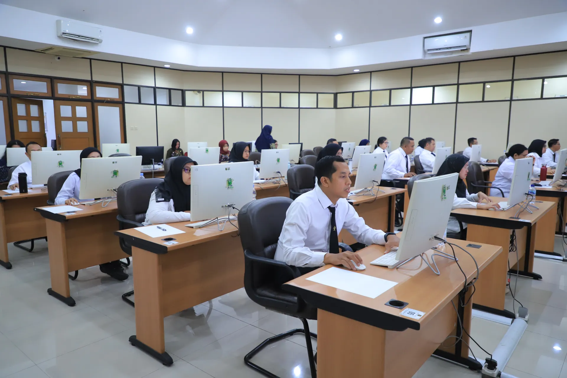 Penilaian Kompetensi dalam rangka pengisian jabatan KEMENKUM dan kementerian/lembaga lain