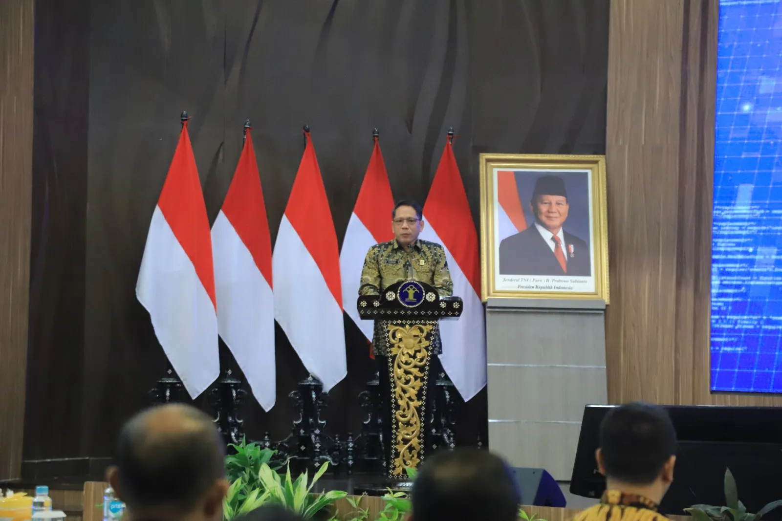 Bantuan Sosial dan Sunatan Gratis