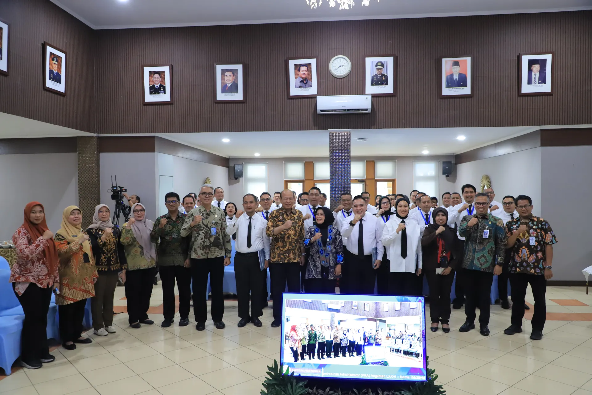 Pelatihan Kepemimpinan Administrator Angkatan 76