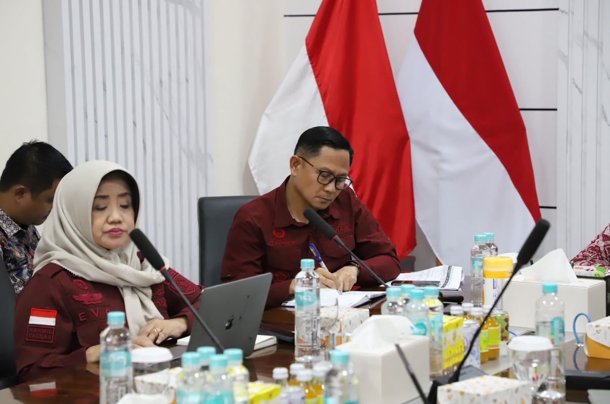 RAPAT PEMBAHASAN POLTEKPIN