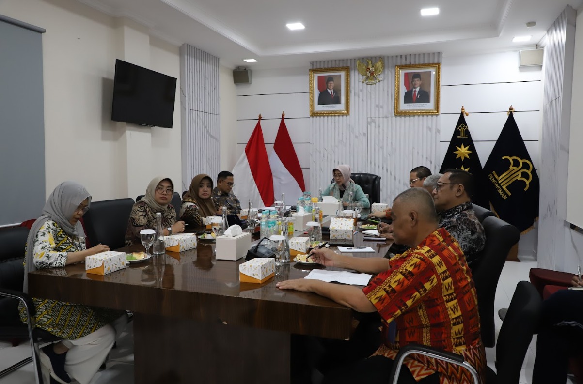 RAPAT PEMBAHASAN POLTEKPIN II